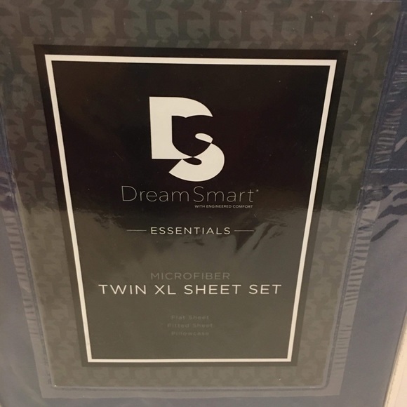 Dream Essential Twin Sheet Set - Picture 3 of 6